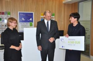 NLB ob otvoritvi svoje prenovljene poslovalnice v Grosupljem OŠ Šmarje - Sap izročil donacijo v višini 4.500 evrov 11